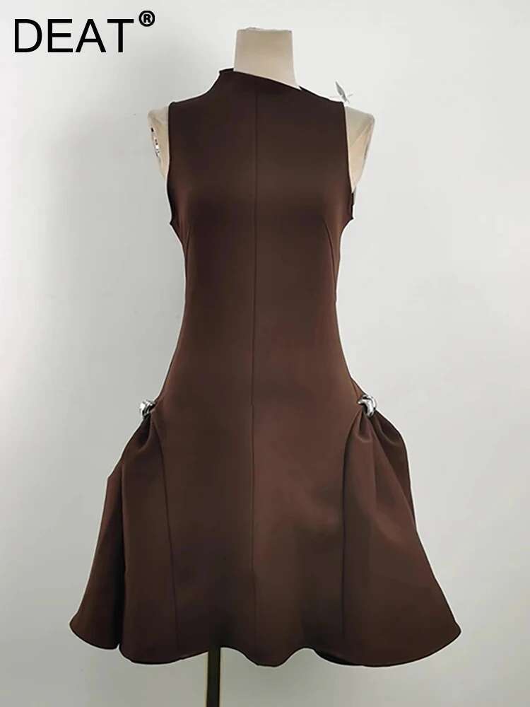 DEAT Fashion Women's Dress Metal Button Skew Collar Sleeveless Solid Color High Waist Elegant Mini Female Dresses 2024 New 395