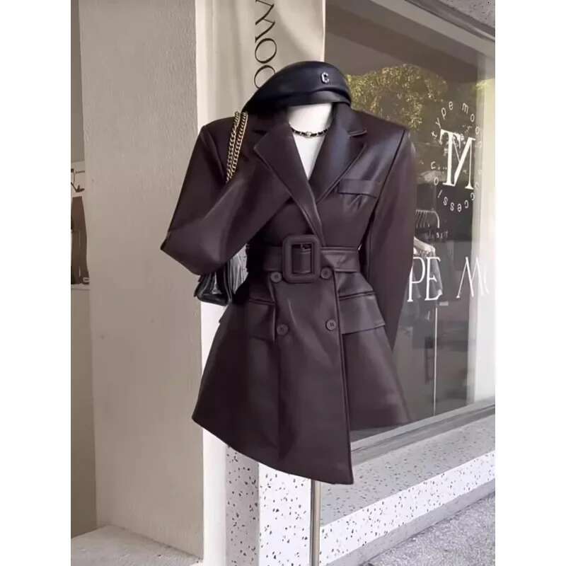 Vintage Medium-Length Coffee Color Jacket For Women Autumn Trendy Slimming Waist-Fitted V-Neck Leather Coat