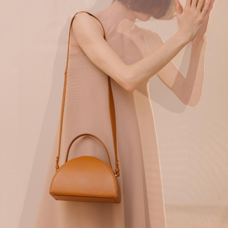 Stylish Semi-Circle Design Crossbody Bag Durable Shoulder Handbag with Elegant Finish