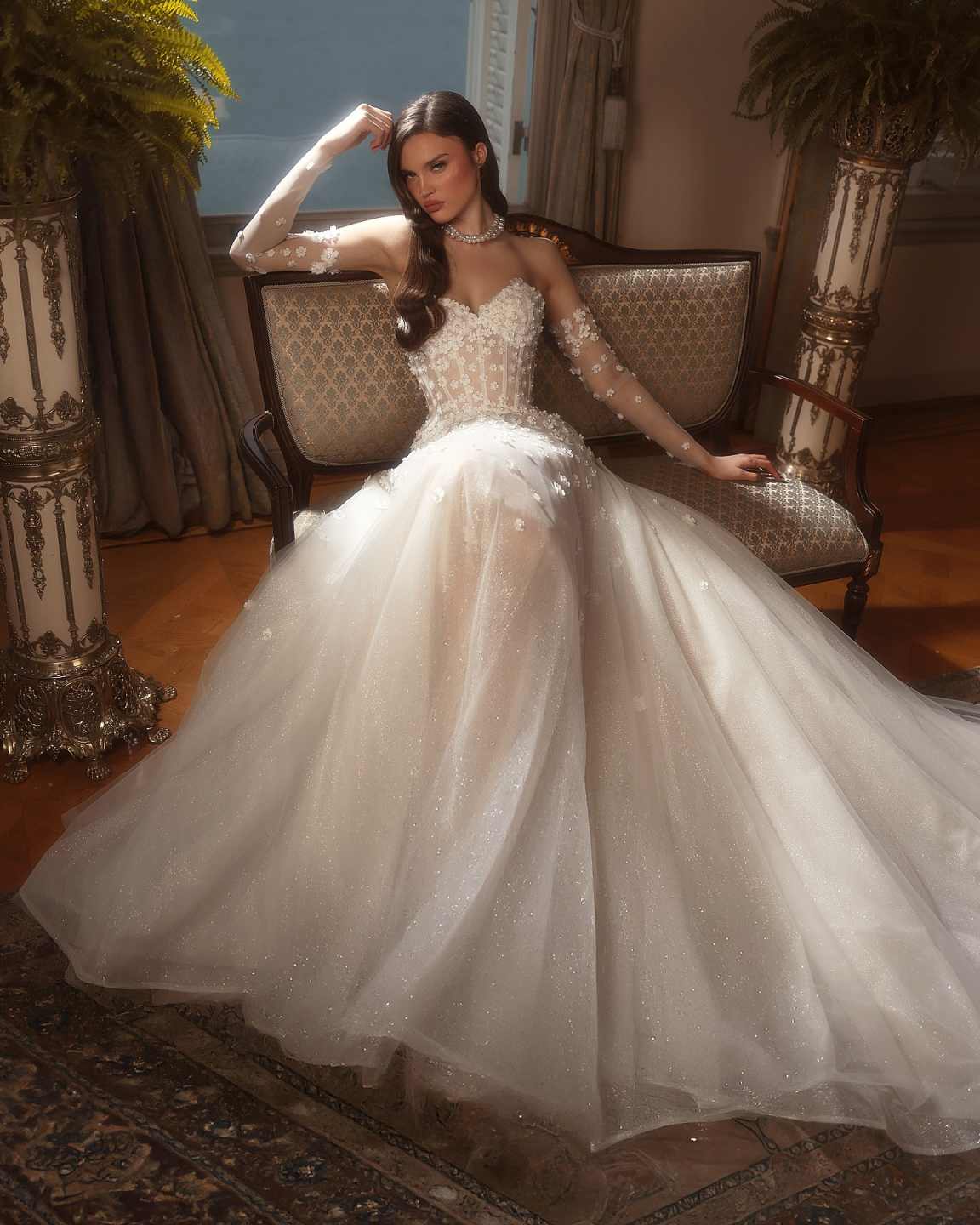 Gorgeous A Line Wedding Dresses With Strapless Lace Appliques Lace Bling Sequins Bridal Gowns Special Occasion Sweep Train Vestido de novia