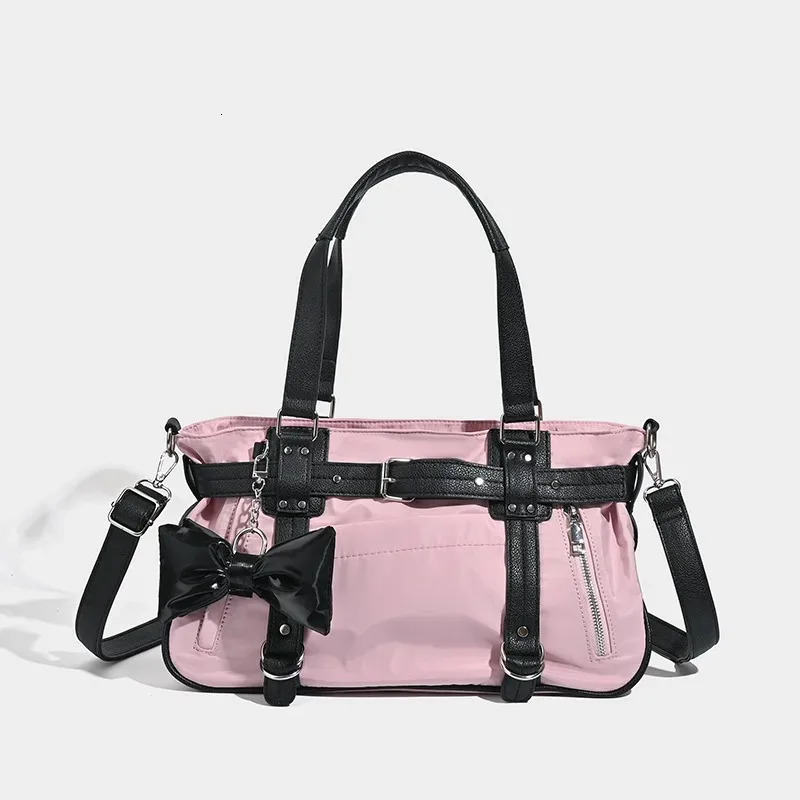 Korean niche sweet and cool style travel bag large capacity fitness yoga commuting shoulder crossbody 250311