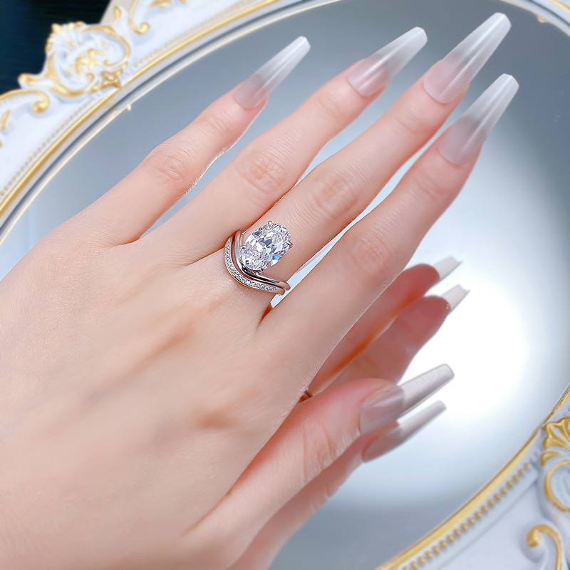 Choucong 2025 Sparkling Luxury Jewelry Real 100% 925 Sterling Silver Dove Egg Large Oval Cut White Moissanite Diamond Party Eternity Women Couple Ring