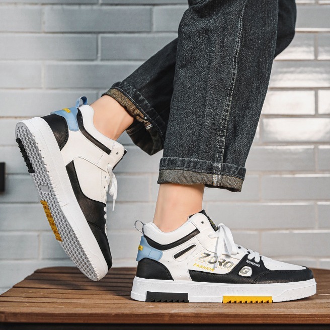 Spring Versatile Sports Little White 2025 New Comfortable Men's Trendy Middle School Boys High Top Casual Board Shoes