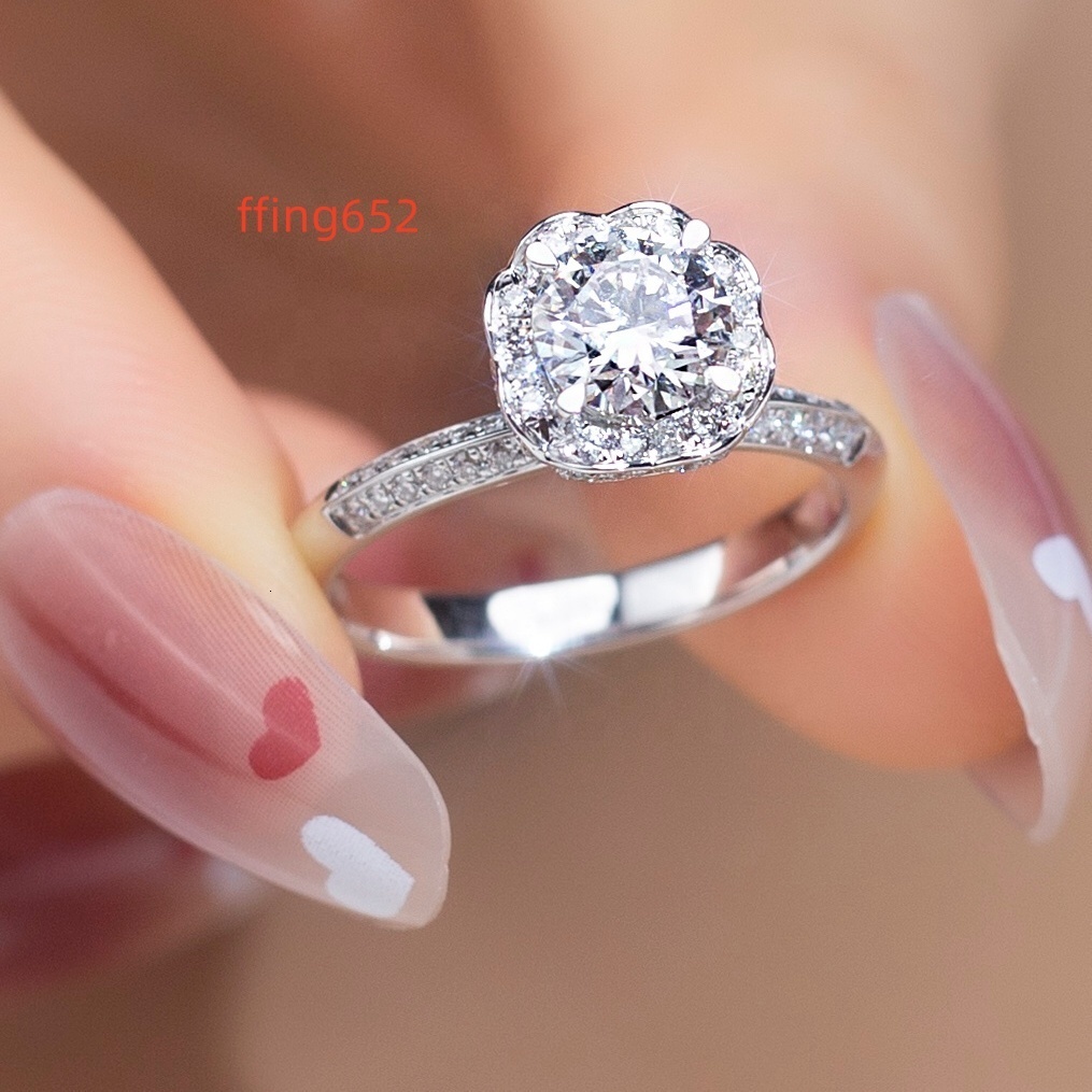 S925 Sterling Silver Flower Shape Exaggerated Moissanite Diamond Jewelry Wedding Accessories Women Elegance Engagement Ring
