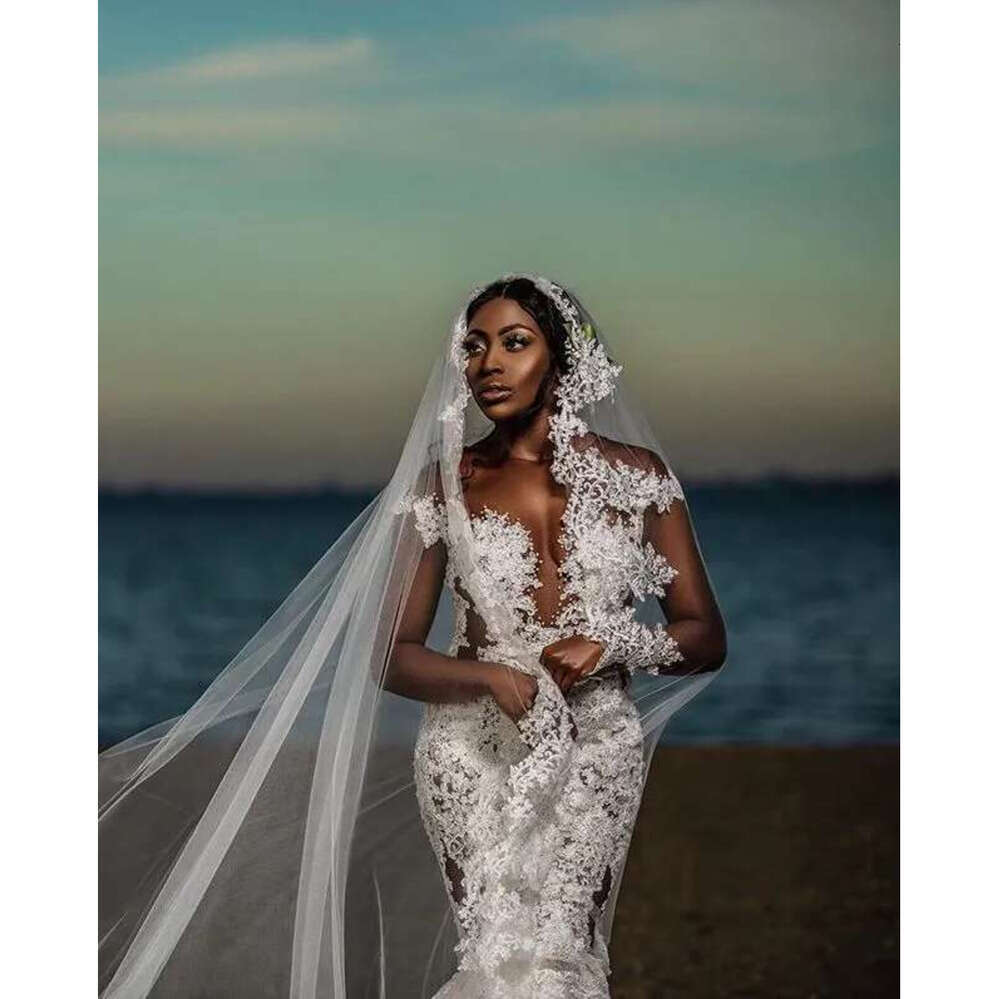 Vintage African Cap Sleeves Mermaid Dresses Sheer Crew Neck Applique Lace Backless Bridal Gowns Plus Size Wedding Dress
