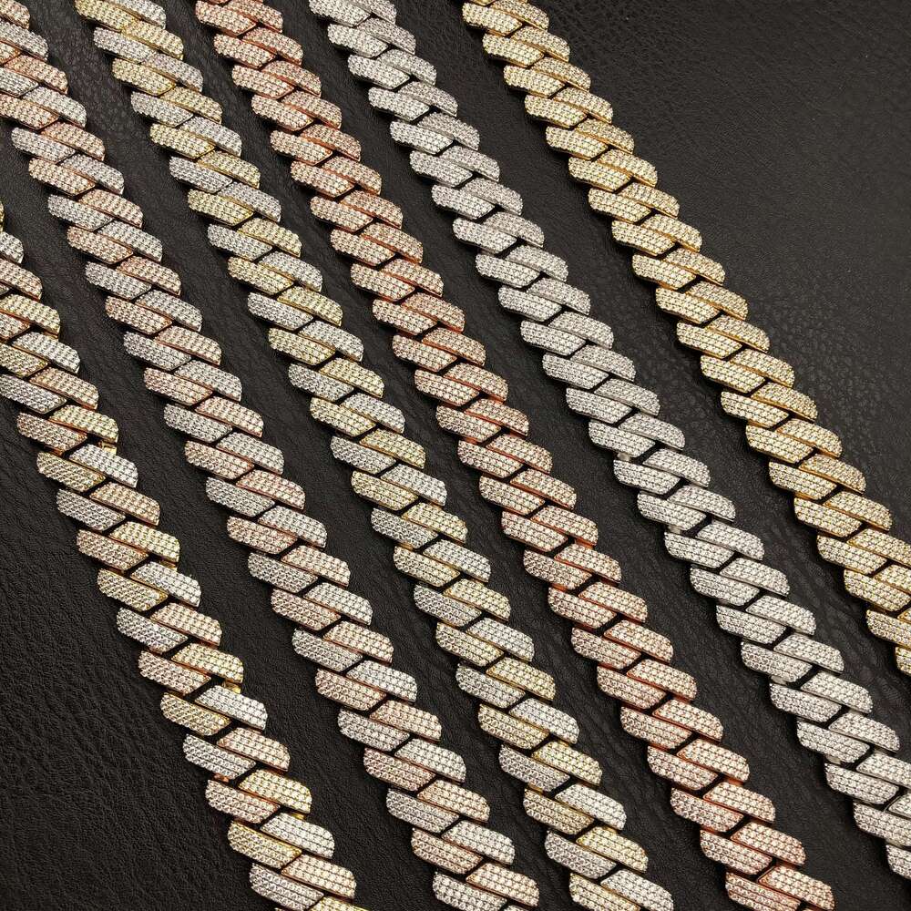 The most popular Miami hip-hop fashion sier, gold, rose gold Cuban chain with round cut high-quality Moissanite necklace
