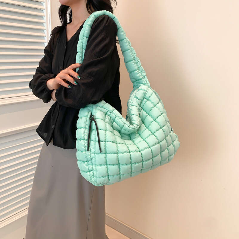 Folded Cloud Women's Fashionable One Shoulder Crossbody Double Side Pull Capacity Down Cotton Coat Tote Bag B2