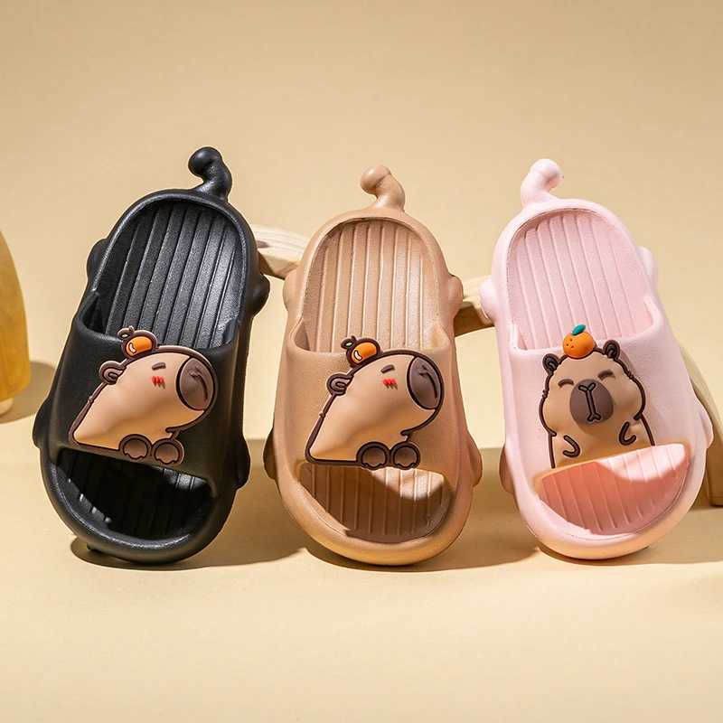 2025 new Cute Capybara Design Thick Sole Women Slippers Slides Bathroom Beach Indoor Sandals Summer Couple ShoesT250311