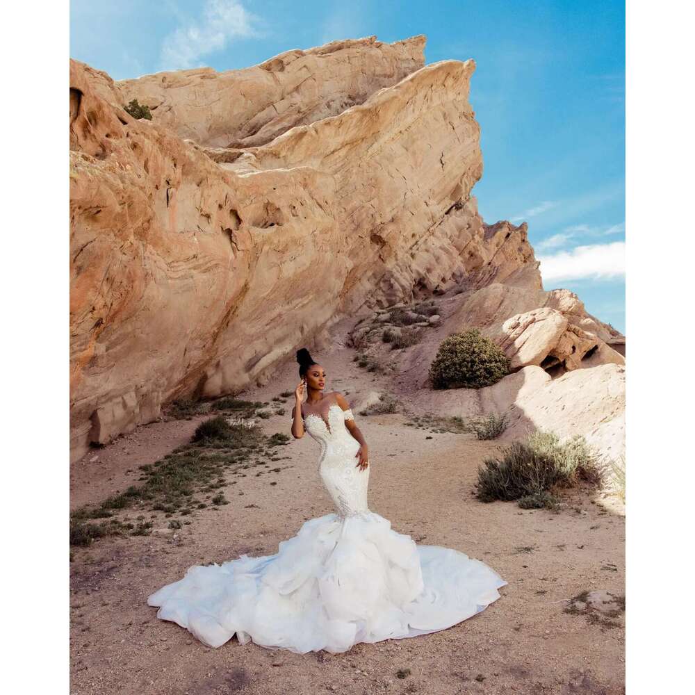 Elegant Arabic Ace Ebi Mermaid Ivory Wedding Fringed Crystals Lace Worship Off Shoulder Bridal Dresses