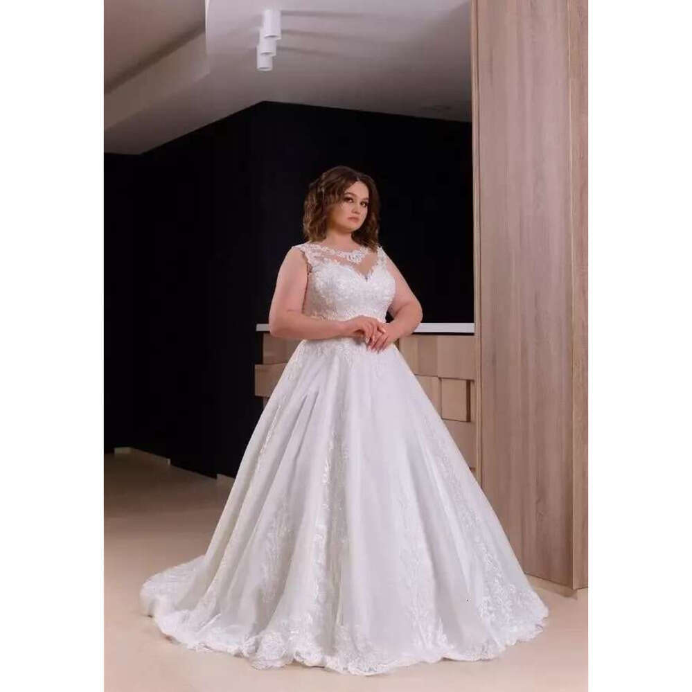 2023 Vintage Plus Size A E Dress Jewel Neck Lace Appliqued Ivory Tulle Bridal Dresses Long Wedding Gowns Sleeveless Summer Robes De