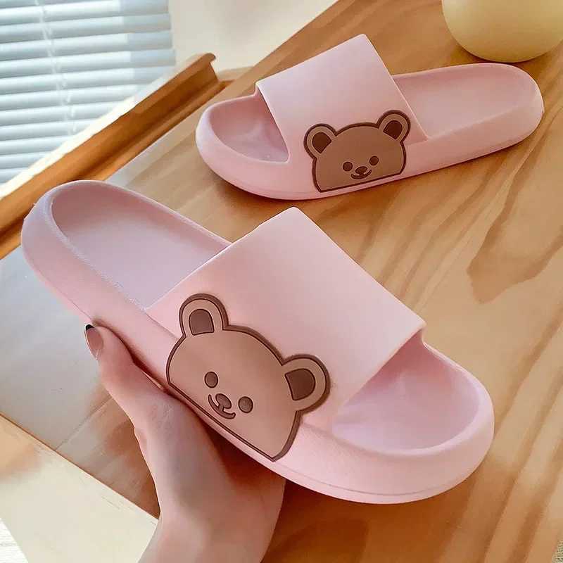 Summer Men Slippers Indoor Women Bathroom Soft Sole Non-slip Slides Home Cartoon Bear Flip Flops Beach Sandals Ladies ShoesT250311