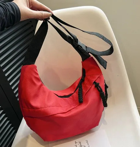 Trendy Street Style Shoulder Bag Simplism Tote Large Capacity Fashion Commuting Crossbody Stylish Canvas Bags 250304