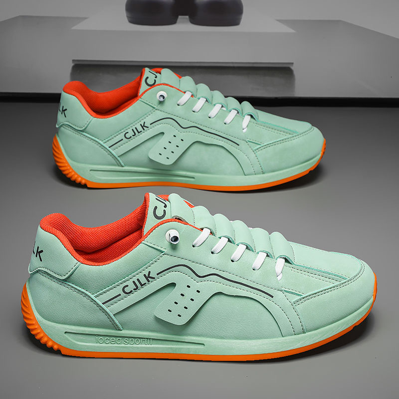 Sports Men's Korean Version 2025 Autumn New Outdoor Thick Soled Low Top Trendy Fashionable Running Casual Board Shoes Men