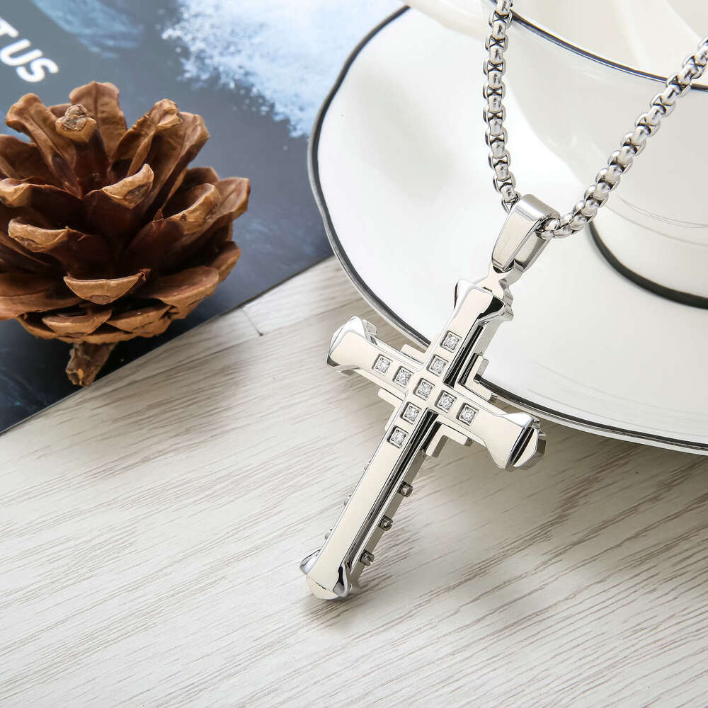 Hot selg hip-hop Dark Knight men's dia studded cross stainless steel pendant necklace