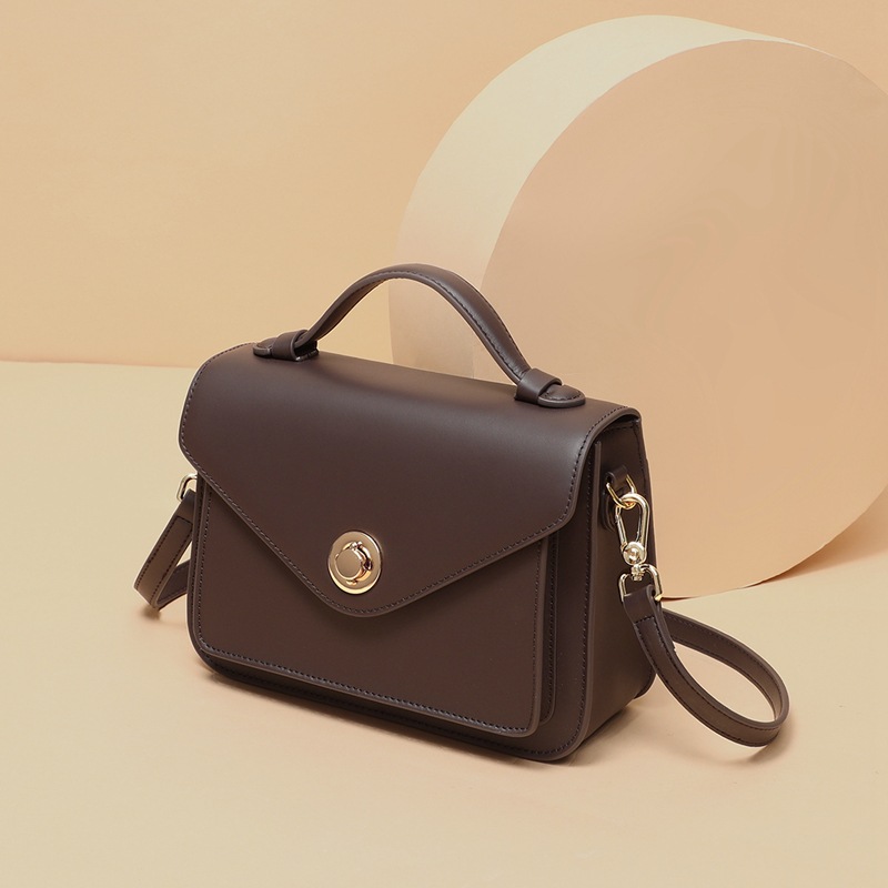 Women's Leather Messenger Bag - Versatile Shoulder Handbag for Commuting