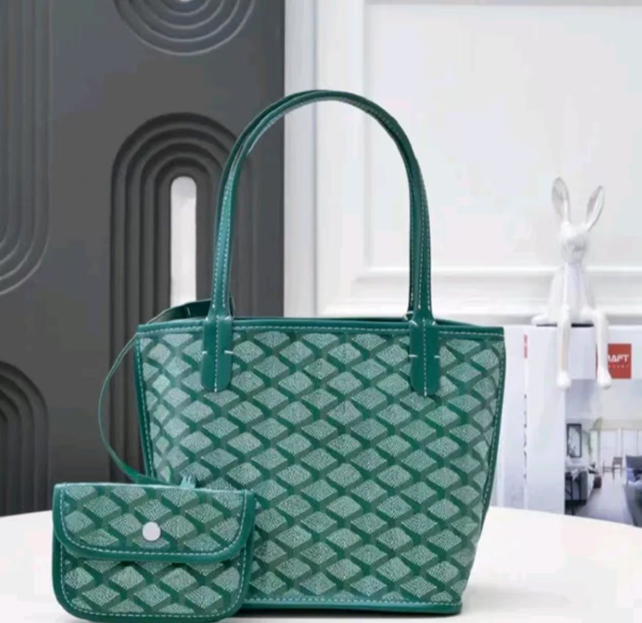 Tote Bag High Quality Designer bag Fashion bag Shoulder Bag Women's Bag Crossbody bag Large capacity leather luxury bag Low price promotion Spot 5 star quality bag