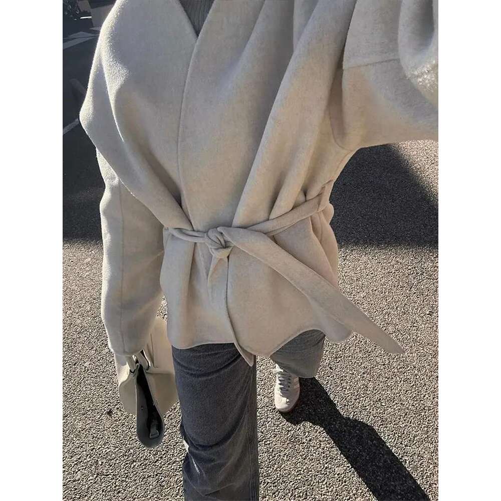 Elegant Women's Solid V-neck Tie-belt Woolen Jacket New Fashion Classic Long Sleeves Coats Autumn Chic Female Streetwear