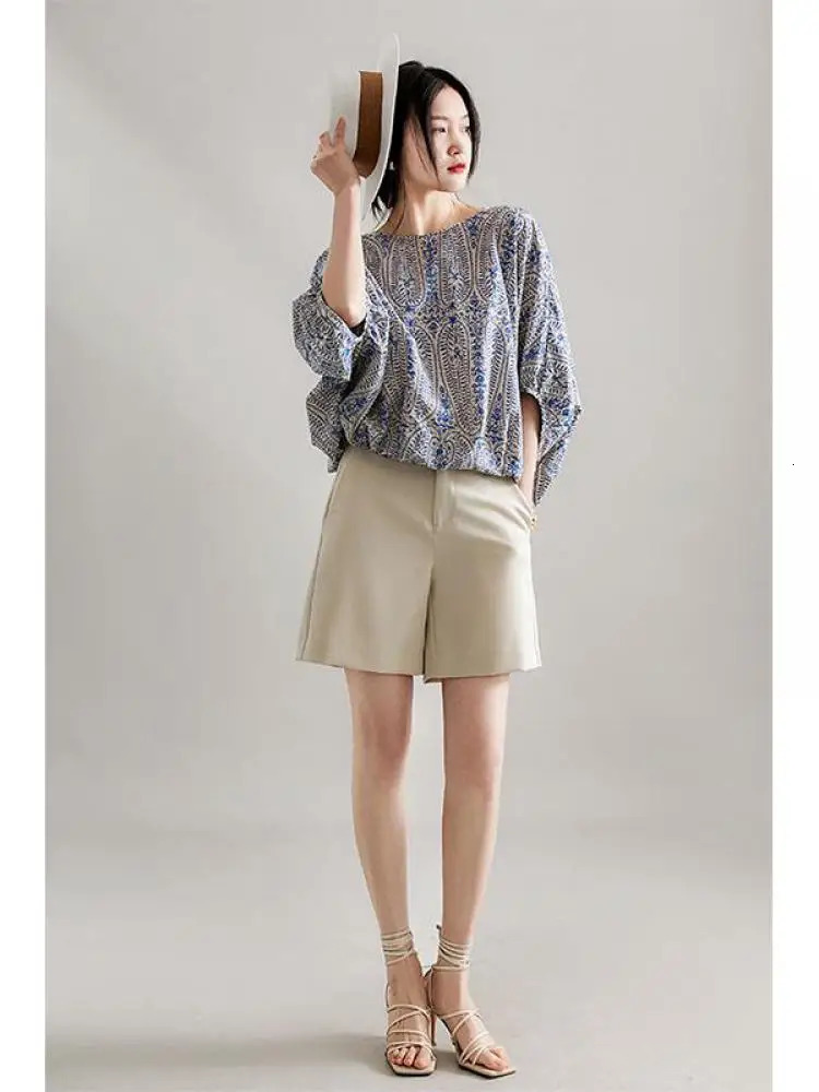 Elegant loose womens retro bow print shirt for office ladies summer Korean batsleeves casual full matching chic top 250311