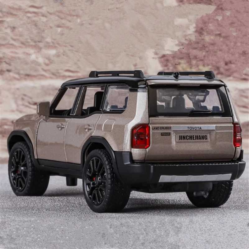 New Arrival 1/32 Toyota 2024 PRADO Land Cruiser Alloy Car Model Diecast Metal Off-road Vehicles Car Model Sound and Light Childrens Toy Gift T250311