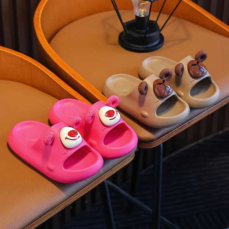 New Summer Aged 4-11 Children Slippers Cute Bear Comfort Sandals For Girls And Boys Non-slip Seabeach Flip Flops Home Kids ShoesT250311