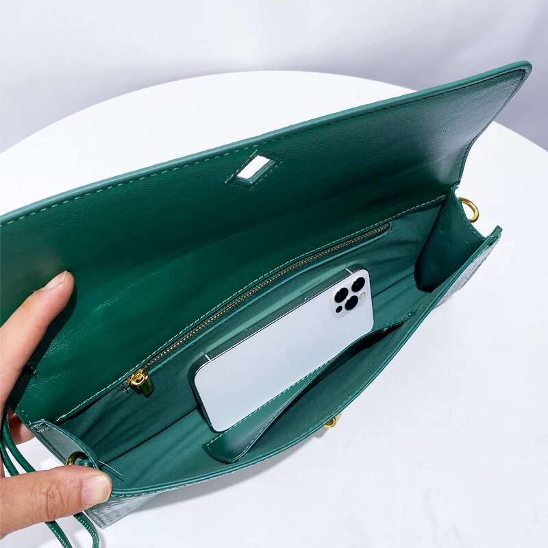 Classic Clutch Bags For Women Designer Handbags Purses 2025 New In PU Lizard Pattern Vintage Lock Small Underarm Shoulder