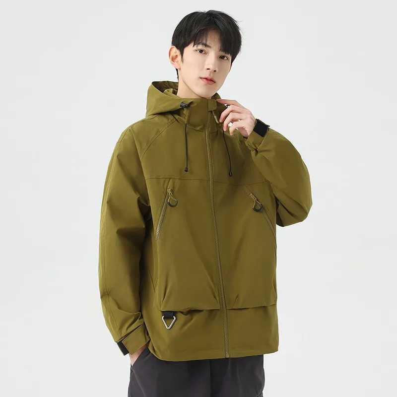 Spring and Autumn Leisure Jacket Mens Outdoor Camping Waterproof and Windproof Hooded Windproof CoatT250311