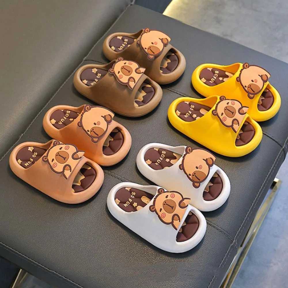 Pool PVC Cute Capybara Slippers Anti-slip Soft Cartoon Animal Slippers Thickened Rotatable Childrens Bathroom Sandals SummerT250311