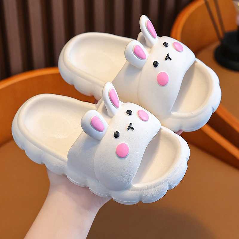 Unisex Sandals Childrens Slippers Boys Girls Cartoon Non-slip Soft Soles for Small Children Indoor Bathroom ShoesT250311