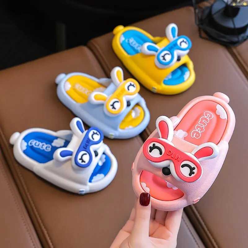 Cute Cartoon Childrens Slippers Breathable Anti-Slip Soft Bottoms Summer Baby Boys and Girls Bathroom Shower Room SlipperT250311