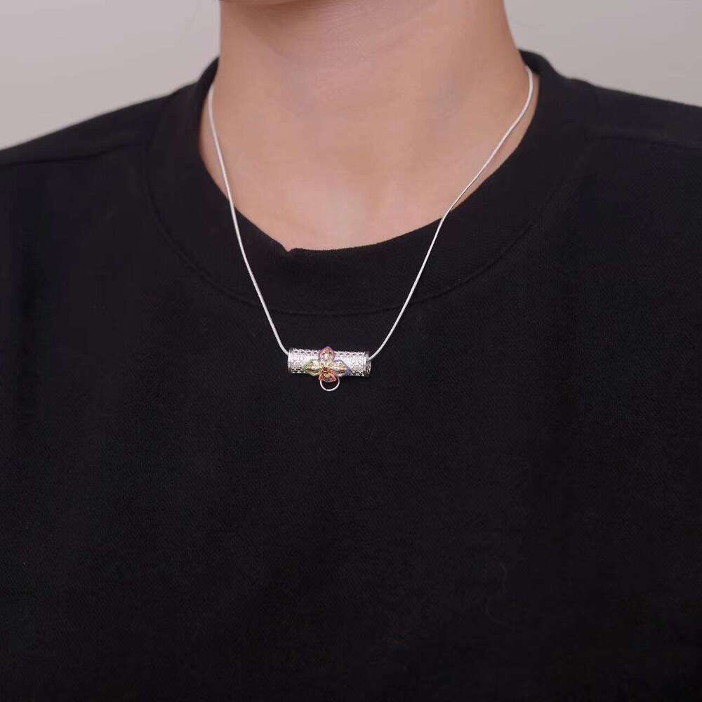 Thai Buddhist brand magnificent versatile aura, with four sided Buddha necklace featuring both men women. It exudes urious high-end feel, and is a cre