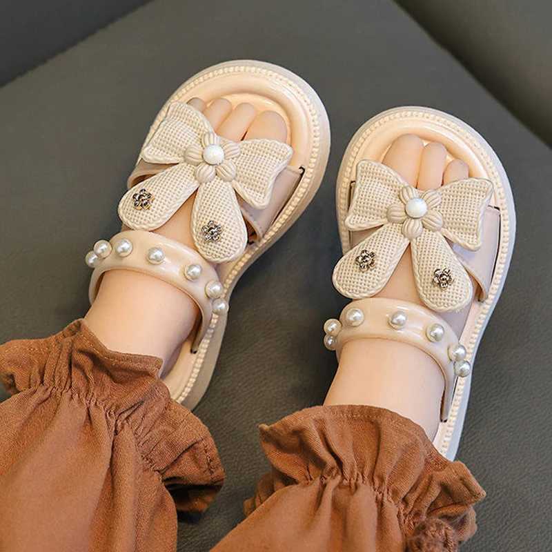 Girl Slippers Cute Bow Princess Summer Sandals 4-12 Years Old Girls Wearing Slippers Outside Children Fashionable SlippersT250311