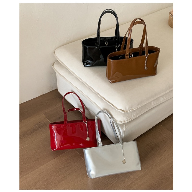Large capacity shoulder bag women's new tote bag glossy PU commuter bag