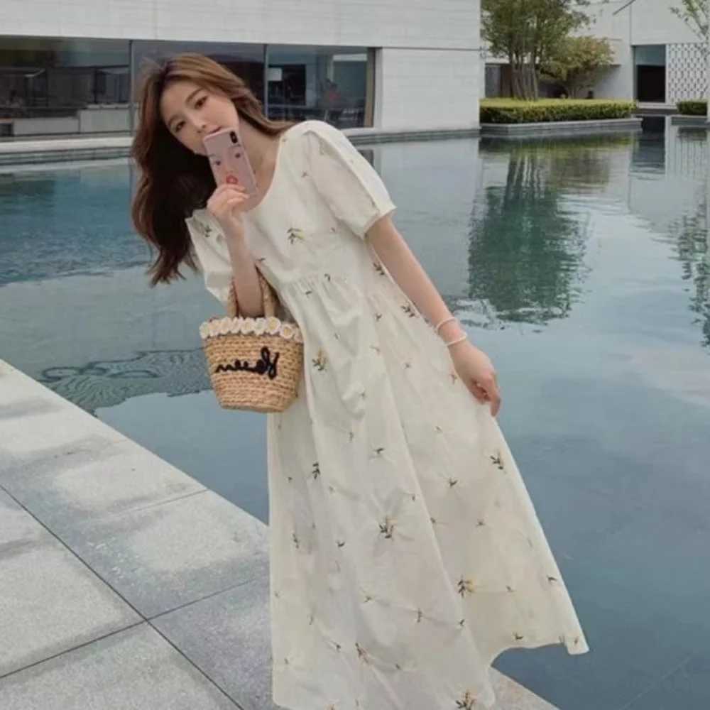 Pregnacy Dress Bowknot Dress Women Bubble Sleeves Chiffon Small Flower Printing Maternity Clothing Pregnant Woman ClothesT250311