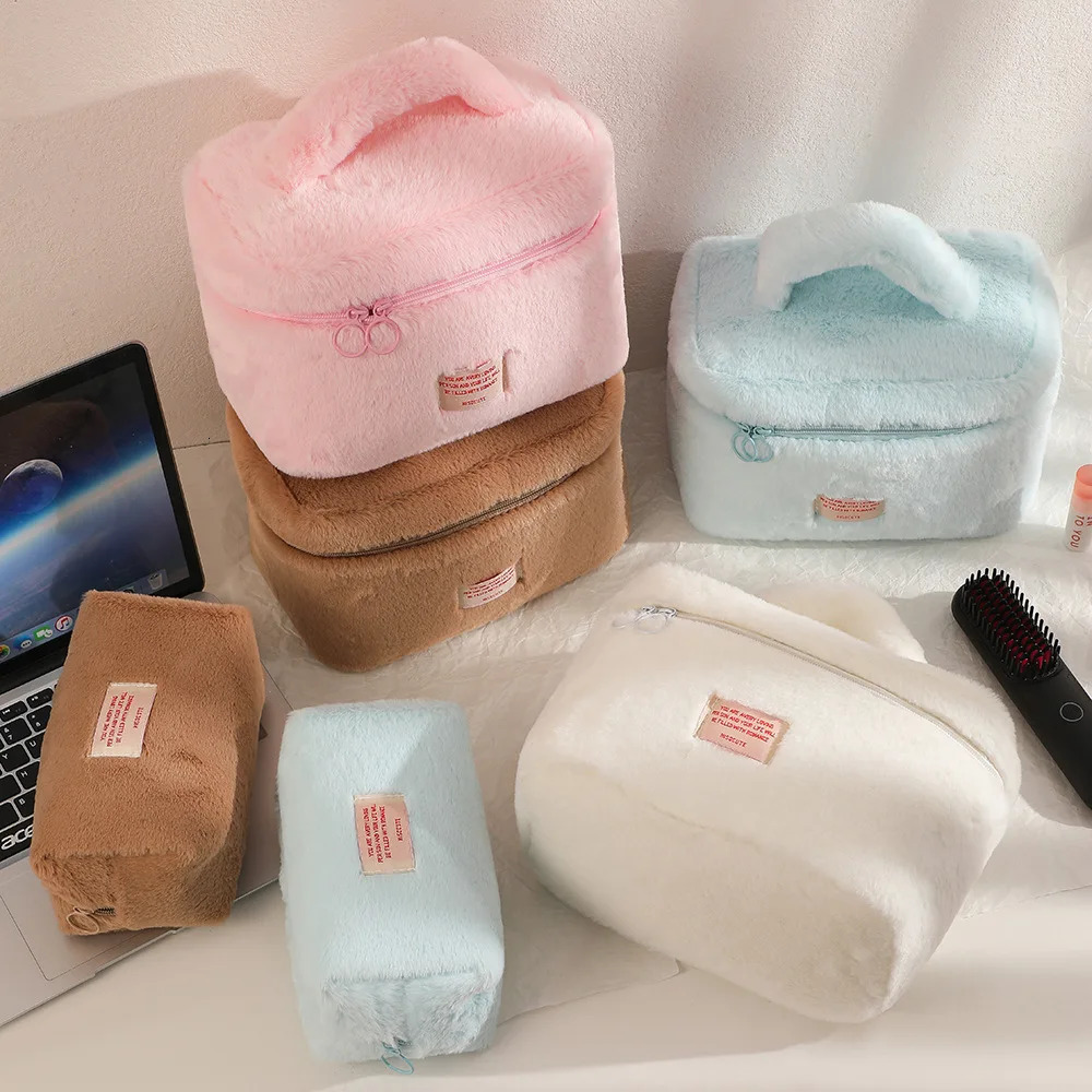 Soft Plush Large Capcity Makeup Bags For Women Daily Cosmetics Organzier Simple Style Tote Travel Toiletry Bag 250311