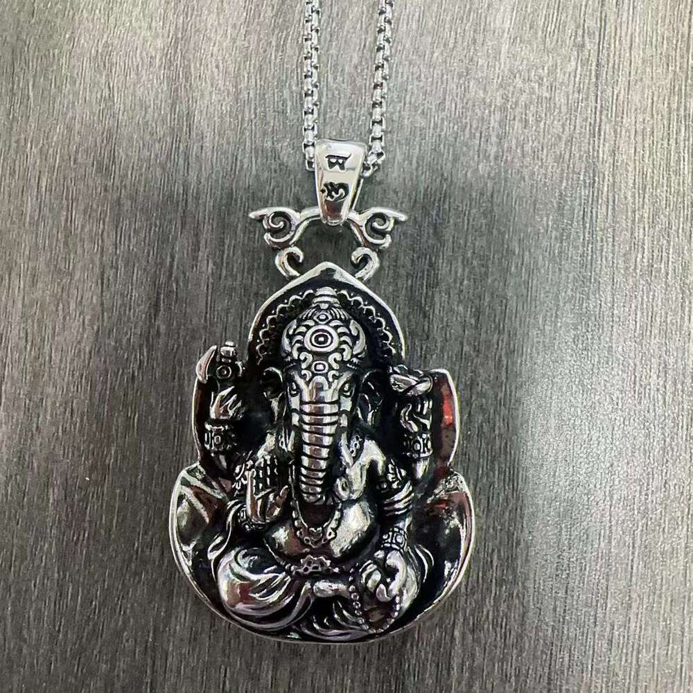 Simple and fashionable Azan Youjixiang necklace, unisex domineering artistic style, niche design pendant