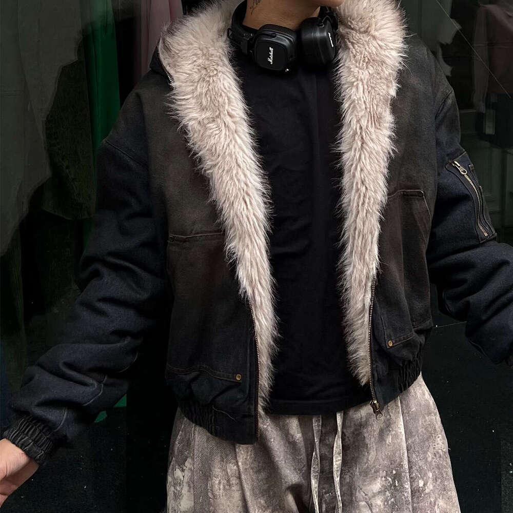 Jiayiku Men's 2024 New Winter Washed Denim With Velvet American Street Waste Soil Style Cotton Coat