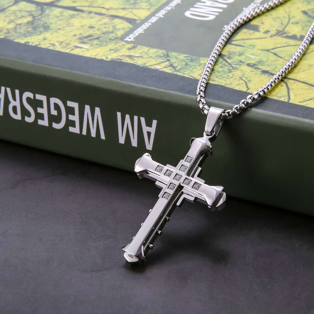 Hot selg hip-hop Dark Knight men's dia studded cross stainless steel pendant necklace