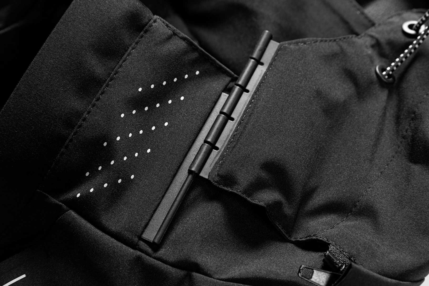Mens Lightweight Waterproof Rain Jacket Ambulance Hooded Shell Outdoor Raincoat Hiking Windbreaker Jacket CoatT250311