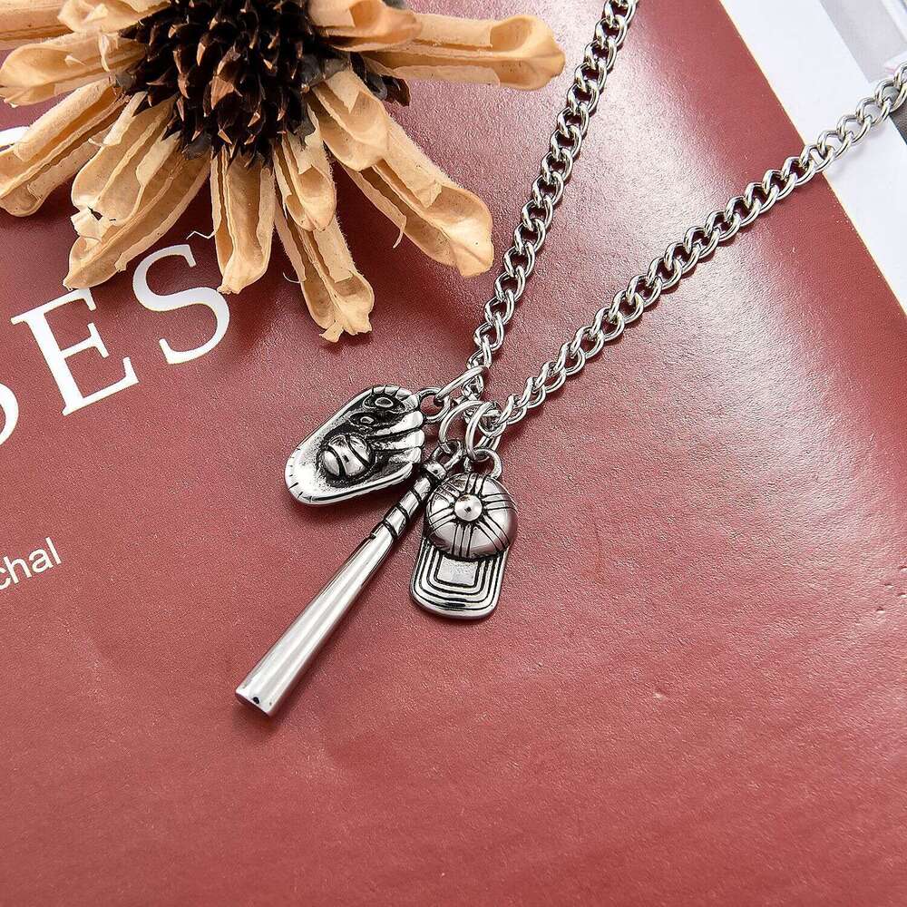 Hot selg Korean fashion creative men's baseball necklace stainless steel versatile pendant