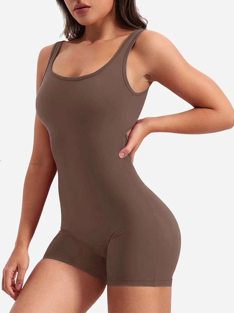 2024 Summer New Shoulder Straps Sexy Slim Hip Lifting One-Piece Shorts High Waisted Sports Yoga Wear