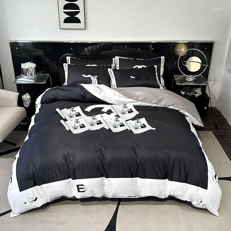 Bedding Sets High-End Bed Sheets And Household Light Four Piece Set Of B5