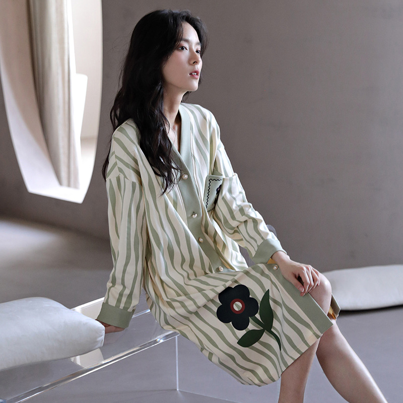 B826-Home clothes spring and autumn suits home clothes polka dot double yarn cotton men and women long-sleeved pajamas