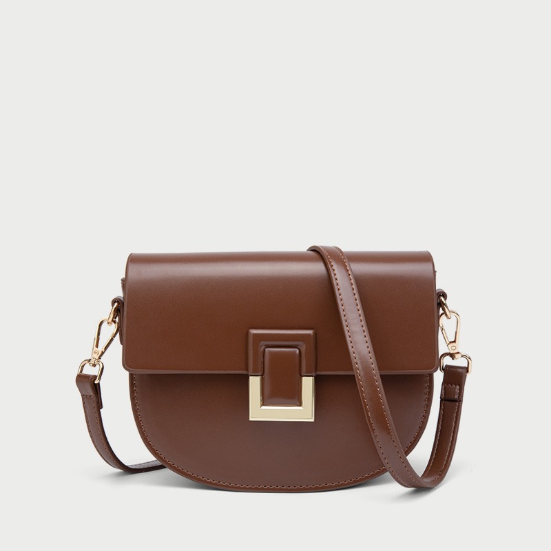 Elegant Women's Saddle-Style Messenger Bag Chic Shoulder Carryall for Everyday Use