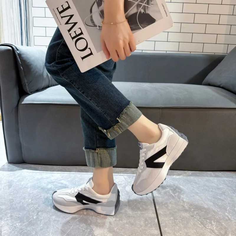 New Arrival Womens Sneakers 2024 Summer Causal Shoes for Woman Fashion Breathable Lace Up Loafers Platform Walking Designer Sneakers Women T250311