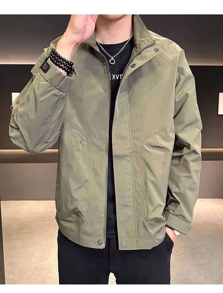 Mens Workwear Jacket Casual Simple Design Utility Coat with Multiple Pockets Lightweight Windproof Cotton Blend for OutdoorT250311