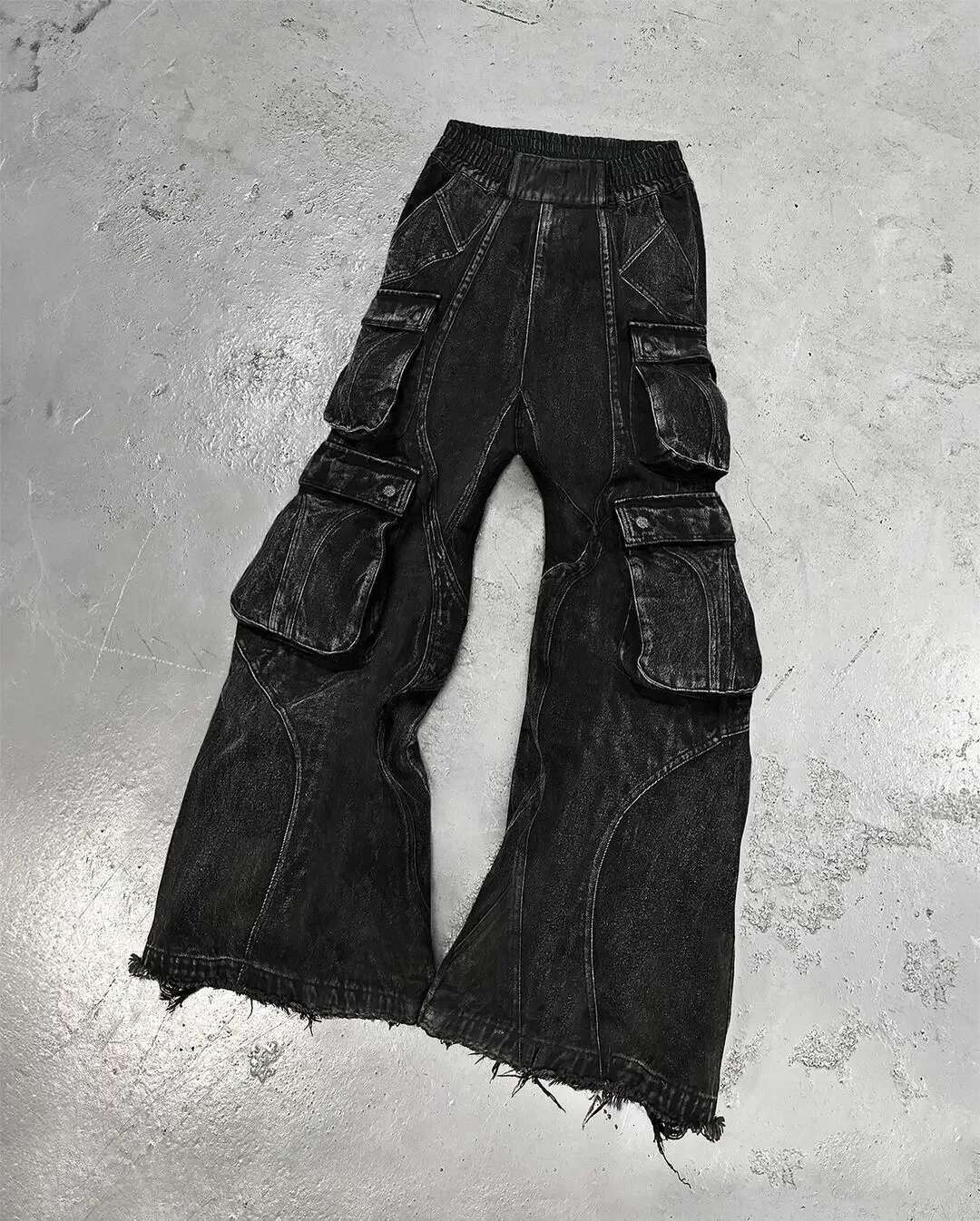American Retro Gothic Black Y2K Washed Multi Pocket Patchwork Fringed Jeans Men s Loose Street Fashion Designer Popular Hip hop Rap Wide Leg Pants Cas