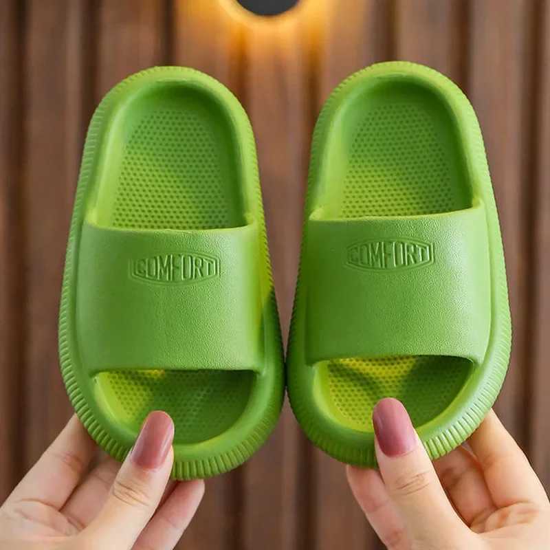 Summer Children Casual Slippers Solid Color Breathable Non-Slip Home Bathroom Beach Kids Soft Slippers Boys Girls Indoor ShoesT250311