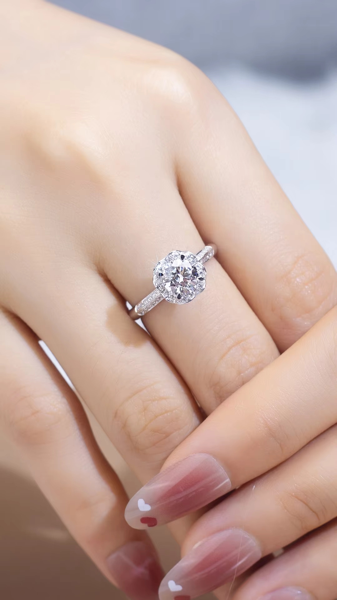 S925 Sterling Silver Flower Shape Exaggerated Moissanite Diamond Jewelry Wedding Accessories Women Elegance Engagement Ring