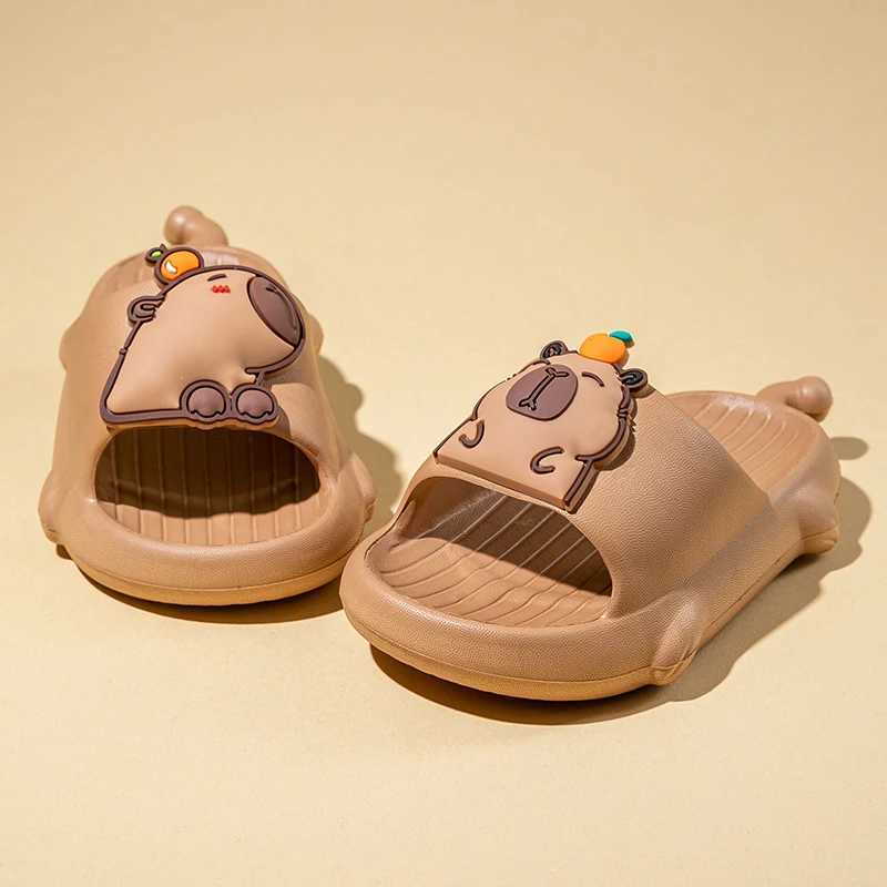 2025 new Cute Capybara Design Thick Sole Women Slippers Slides Bathroom Beach Indoor Sandals Summer Couple ShoesT250311