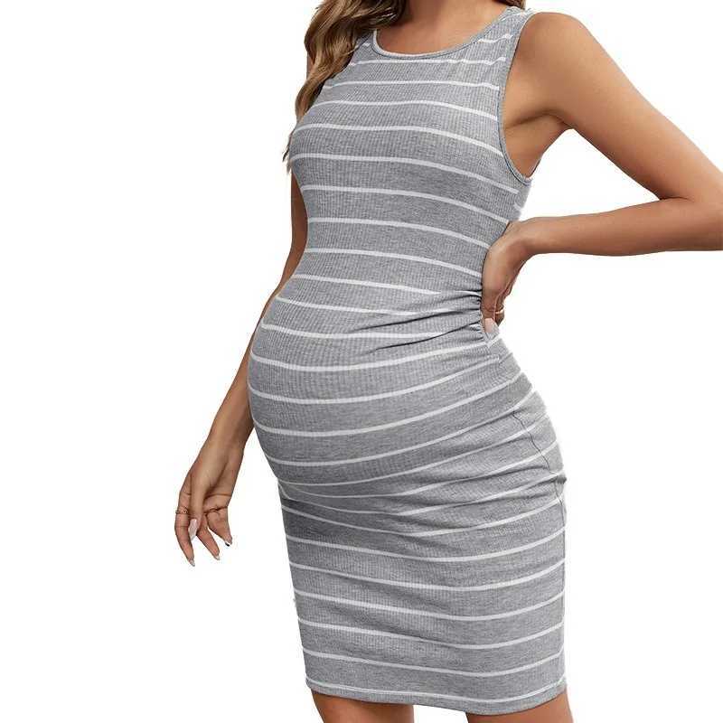 Slimming Maternity Dress with Round Neckline and Striped Print for Casual OccasionsT250311